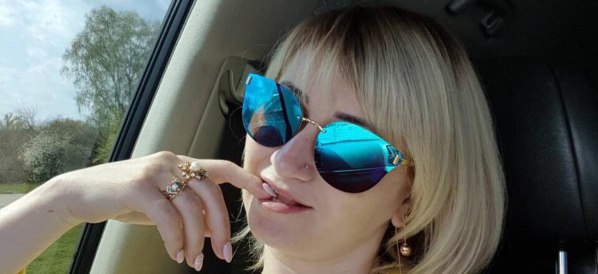 2 квартири, 3 машини і будинок придбала за рік українка Марина Корнієнко яка живе на допомогу з безробіття