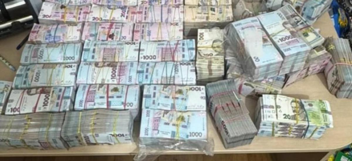 4,3 млн грн переплати без конкуренції: Управління освіти Києва знову віддає мільйони ірпінським забудовникам
