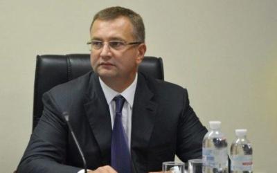 📁 Генерал кешу: як Атаманюк відбілює свою біографію