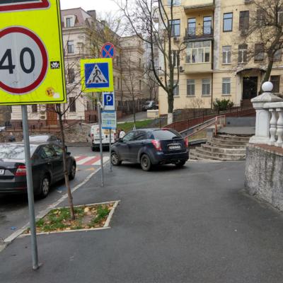 Автомобили, автомобили, буквально все заполонили...