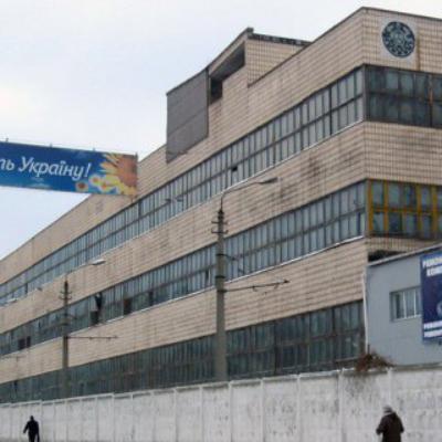 Під Ніконова протягнули зміну для забудови житлом 5 гектарів заводу на «Либідській»
