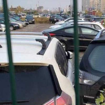 На Позняках в Киеве водитель вызвал серьезную аварию и скрылся